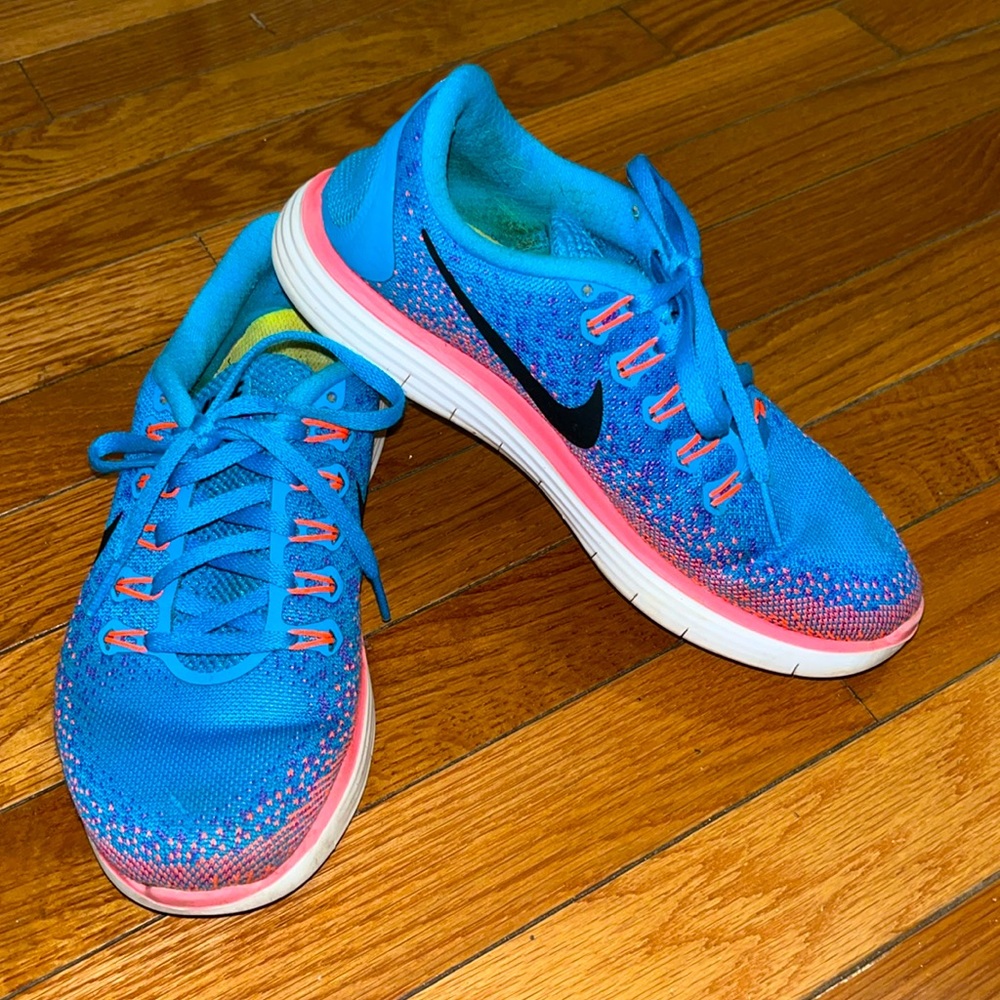 Nike Rn Distance Athletic Shoes
